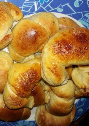 Una foto de Medialunas Saladas! súper fácil!