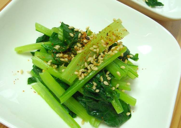 Recipe of Award-winning Komatsuna Namul (Korean-style Salad)