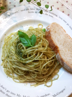 A picture of Simple Spaghetti Genovese.