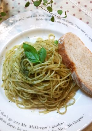 A picture of Simple Spaghetti Genovese.