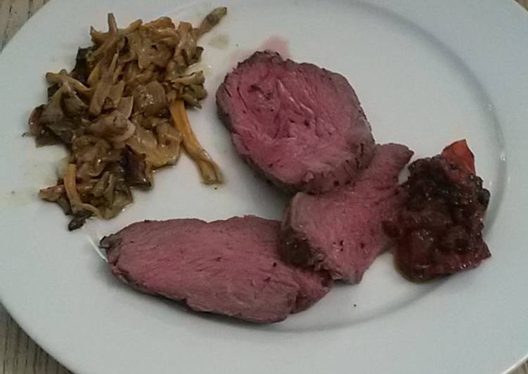 Steps to Prepare Roast beef with fried mushrooms and a tomato chutney in 11 Minutes for Beginners