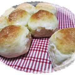 Rich and Creamy Bread Rolls A picture of Rich and Creamy Bread Rolls.