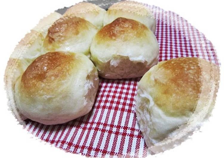 How to Prepare Any-night-of-the-week Rich and Creamy Bread Rolls
