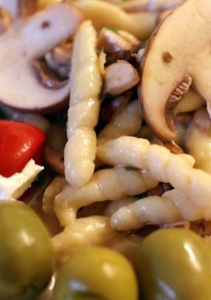 A picture of Sig's twisted Macceroni.