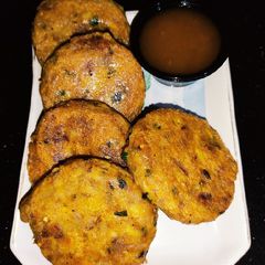 A picture of Chat Pata Potato Kabab 😋.