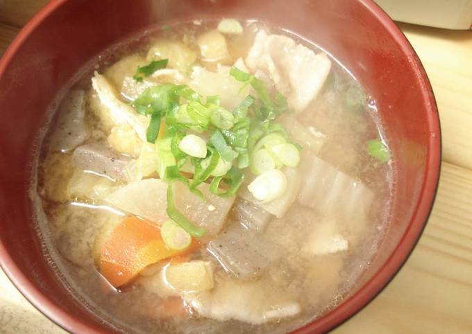 Easiest Way to Make Speedy &#34;Tonjiru&#34; (Japanese style Pork soup)