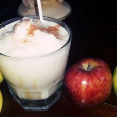A picture of Apple cinnamon delight milkshake.