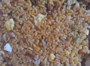 Una foto de Arroz chino con pollo