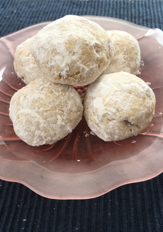 A picture of Snowball Cookies.