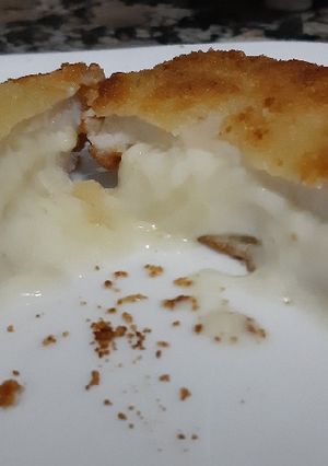 Una foto de Pechuga rellena de queso