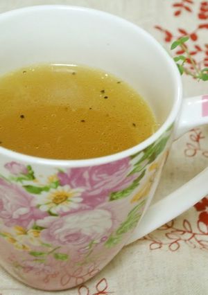 A picture of Microwaved Onion Gratin-style Soup.