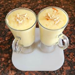 A picture of Mango Shake.