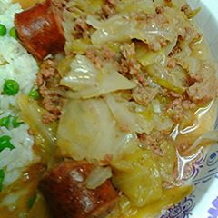 A picture of One pot meal guest starring cabbage.