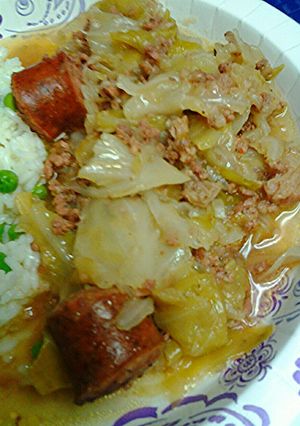 A picture of One pot meal guest starring cabbage.