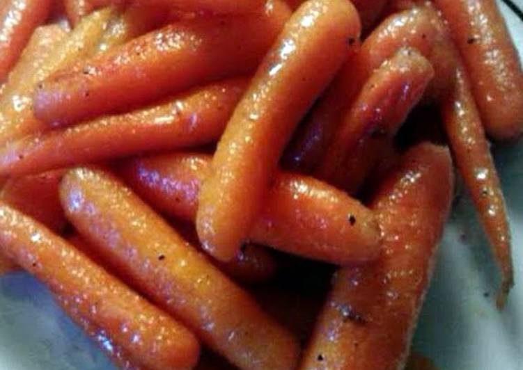 Steps to Make Quick Honey Glazed Carrots