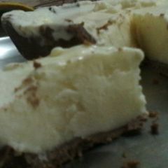 A picture of Frozen Ice Cream Cheesecake Pie.