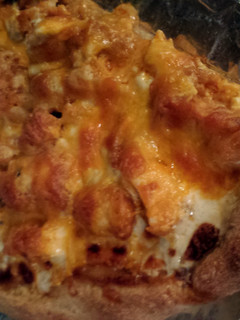 A picture of Buffalo chicken pizza.