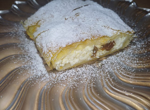 Túrós rétes réteslapból recept fotója