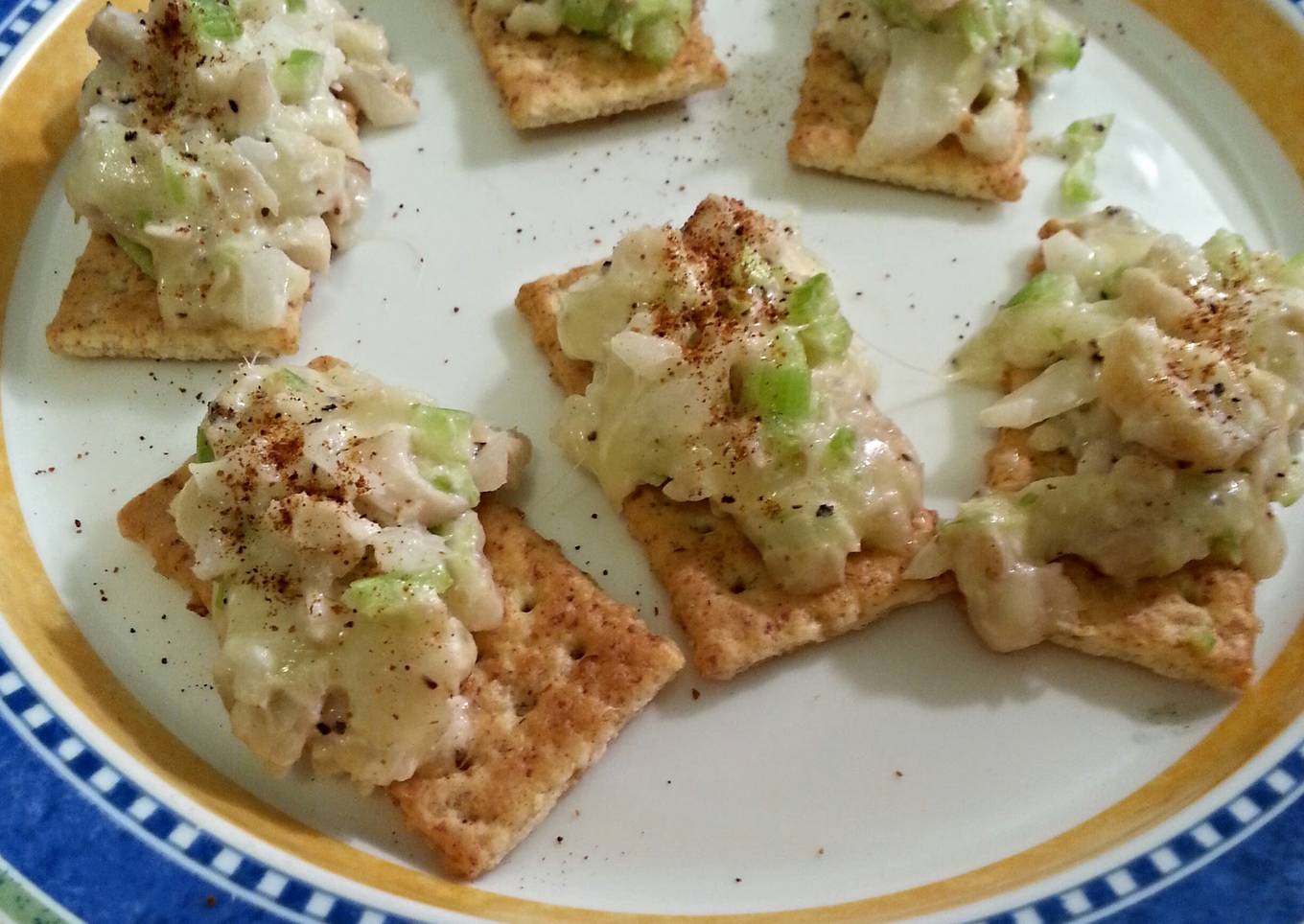 Broiled Red Snapper Canapés