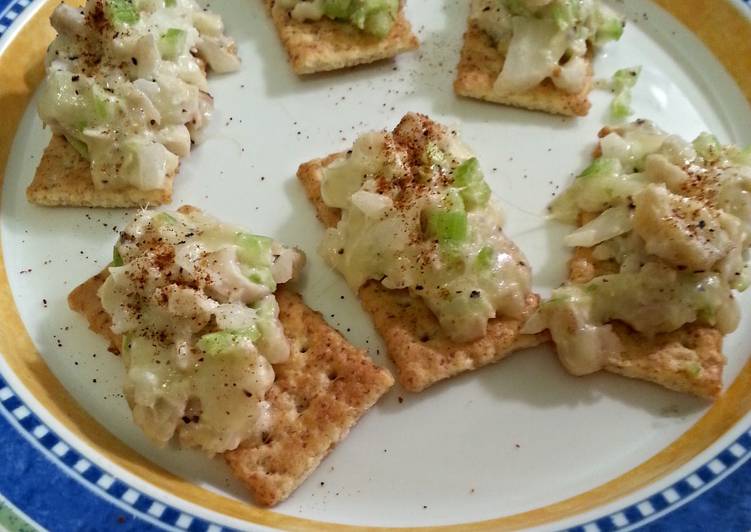 Broiled Red Snapper Canapés