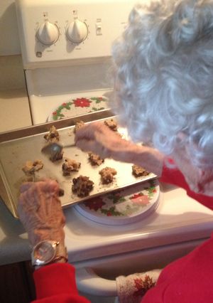 A picture of Nanny's Oatmeal Raisin Cookies.