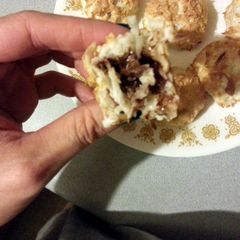 A picture of Macaroon Surprise.