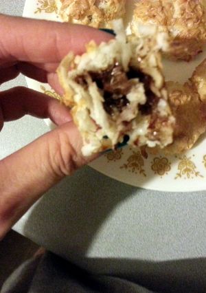 A picture of Macaroon Surprise.