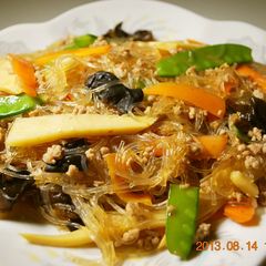 Easy 10 Minute: Mapo Harusame Noodles A picture of Easy 10 Minute: Mapo Harusame Noodles.