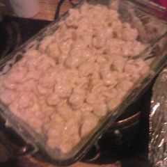 A picture of 3 cheese creamy Mac n cheese.