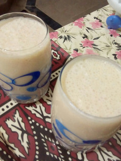 A picture of Chikoo Smoothie (Sapodilla).
