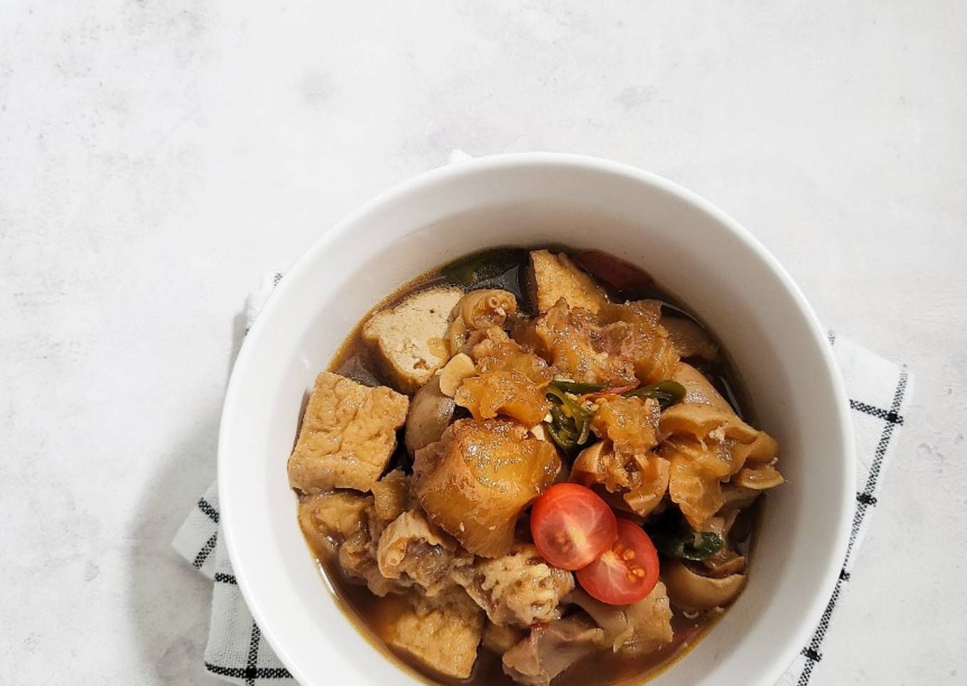 Oseng Kikil Tahu