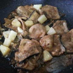A picture of Blue Marlin Fish in Adobo Sauce( by UH).