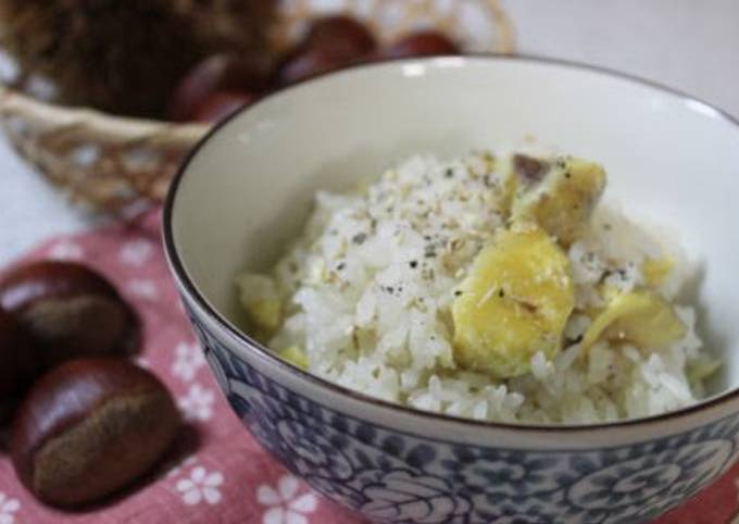 Chestnut Rice Made with Mochi Rice (Okowa) Made in a Rice Cooker