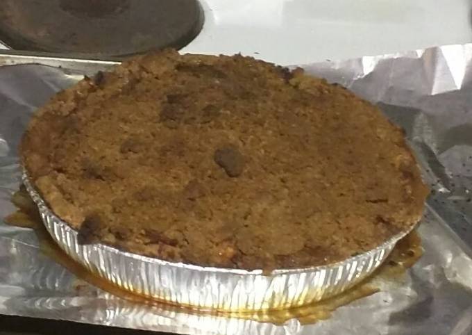 "Grandma's" Apple Pie w/ Crumb Topping and No Roll or Pre-bake P
