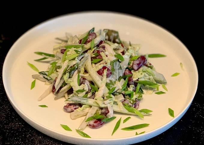 Салат с фасолью