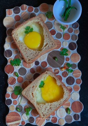 A picture of Eggzellent Brekky.