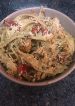 A picture of Ooh la la chicken pesto fettucine.