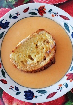 Una foto de Crema de zanahoria 🥕