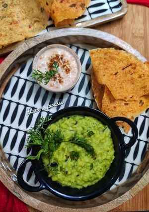 A picture of Coriander and garlic khichdi.