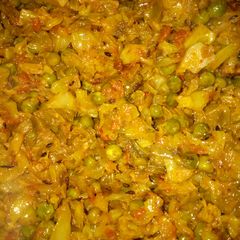A picture of Cauliflower and peas ki sabzi.