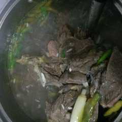 รูปของ Sop JANDA (daging sapi kuah rawit)