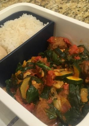 A picture of Quick lunch box 🍱.