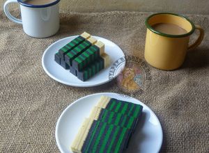 Gambar Kek Lapis Mama Muda