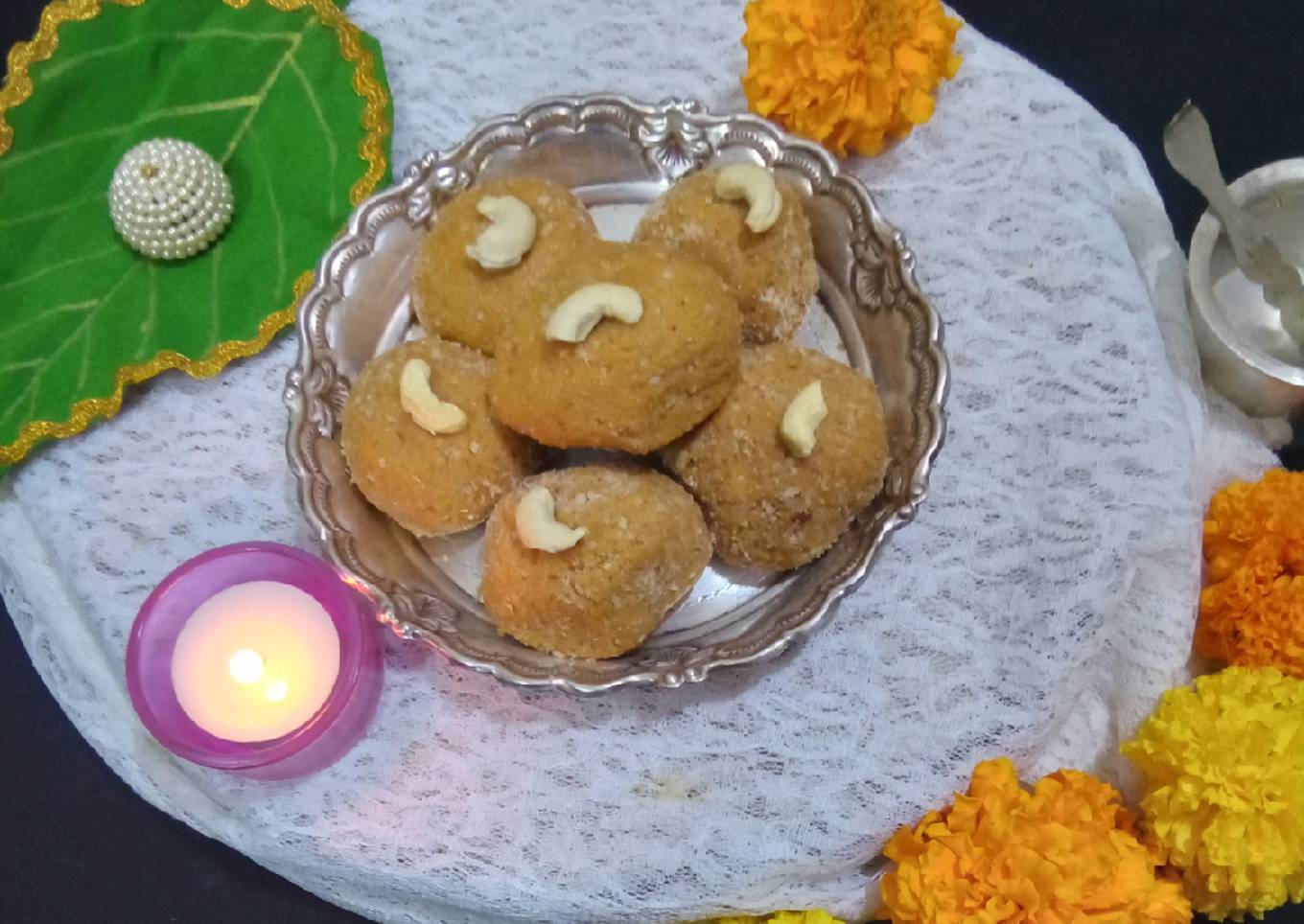 Besan ladoo