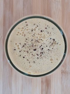 Una foto de Batido de yogur y naranja 🍊 proteico y suave 🍊 "smoothie"
