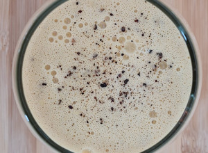 Una foto de Batido de yogur y naranja 🍊 proteico y suave 🍊 "smoothie"