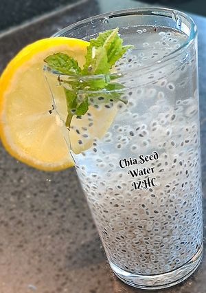A picture of 🍹🍋🍯Chia Seed Water🍯🍋🍹.