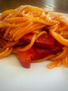 Una foto de Espaguetis estilo amatriciana