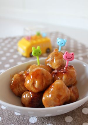 A picture of Faux Meatballs?! with Thinly Sliced Pork.