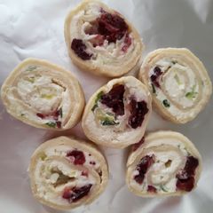A picture of Cranberry Pinwheels.